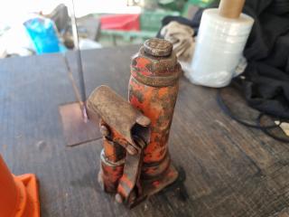 Pair of Hydraulic Bottle Jacks