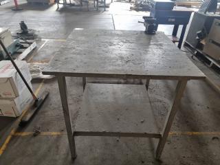 Small Workshop Tabke with Vice Attached