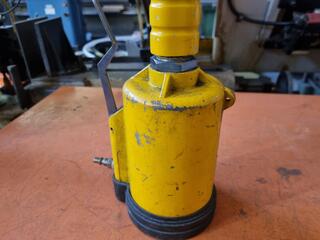 Sumake Air Riveter