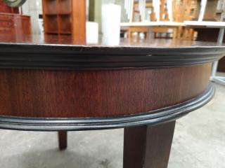 Stylish Wooden Circular Lamp Table