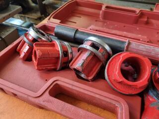 Ratchet Pipe Threading Tool Set