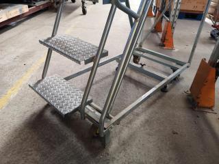 Industrial Warehouse 1.3m Mobile Platform Ladder