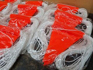 10x High-Vis Safety Bunting Flags on Rope