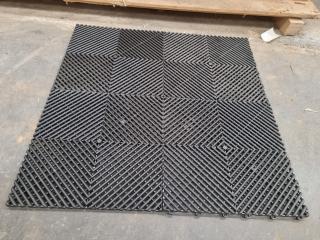 25 Interlocking Flooring Mats/Tiles