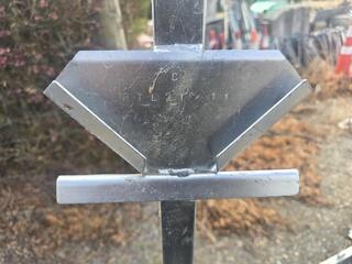 5 x Portable Road Sign Stands