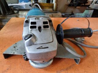 Makita Corded 230mm Angle Grinder 9069