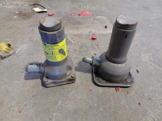 7 Assorted Bottle Jacks