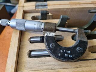 Kinchrome 0-100mm Outside Micrometer Set