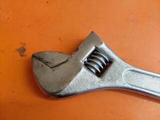 24" Adjustable Spanner