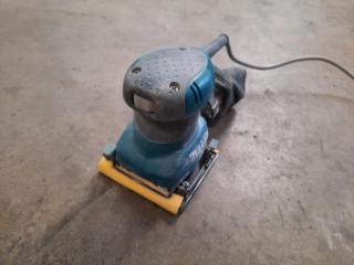 Makita BO4555 ¼ Sheet Palm Finishing Sander