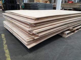 25x Sheets of Unused Plywood