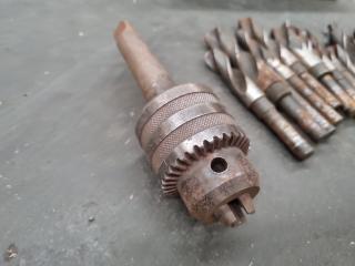 Assortment of Drill Bits/Tapers