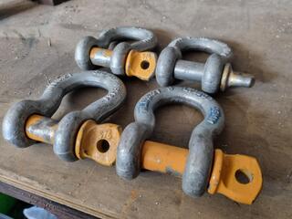 4x Bow Shackles, 3.2-Ton Capacities