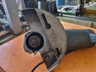 Bosch Corded 230mm Angle Grinder GWS 25-230