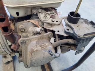 Honda Portable Petrol Water Pump, Missing engine parts!
