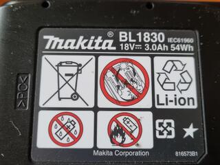 Makita 18V LXT Collated Screwdriver w/ 3.0Ah Battery