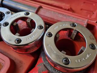 Ratchet Pipe Threading Tool Set
