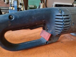 Bosch Corded 230mm Angle Grinder GWS 25'-230