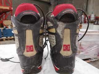 DC Shoe Girls Snowboard Boots, Size UK 6L