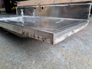 Stainless Steel Sink Basin & Countertop
