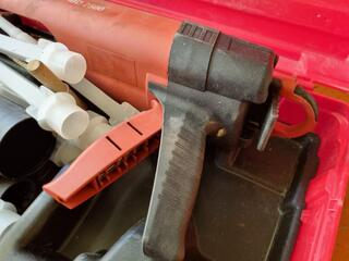 Hilti Manual Adhesive Dispenser MD 2500