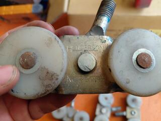 7x Henderson Track Rollers