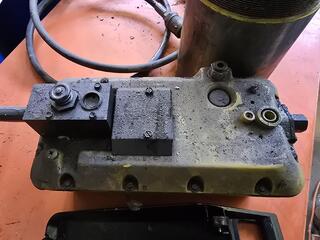 Enerpac 60 Ton Cylinder and Air Hydraulic Unit