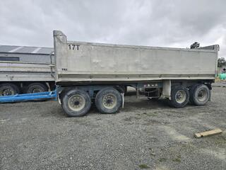 1990 Road Runner 4 Axle Tipping Trailer