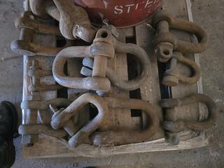 Lot of Very Large D Shackles 