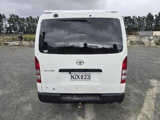 2005 Toyota Hiace Regius Ace van