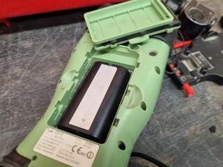 Leica Viva CS10 Field Controller & GS08plus GNSS Reciever