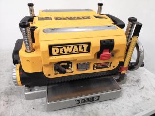 DeWalt 330mm Portable Thicknesser Planer DW735-xe