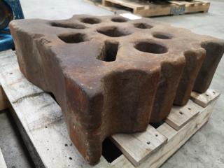 Vintage Iron Form Block