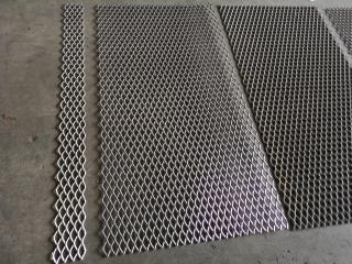4x Sheets of Aluminum Expanded Metal Grating