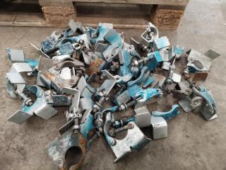39x Scaffolding Clamps