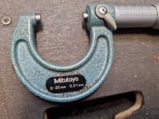 Mitutoyo 12-Piece Metric Outside Micrometer Set, 0-300mm Range