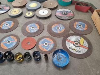 Large Assortment of Hole Saw Blades, Cutting/Grinding Discs