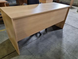 Standard Office Desk w/ Gas-lift Chair