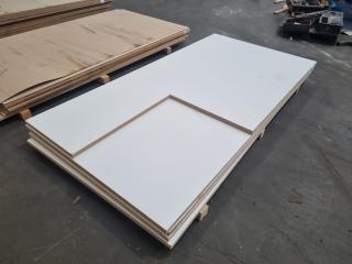 5 Panels of White Laminated MDF (18mm)
