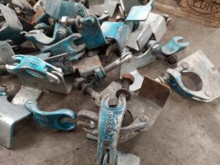 39x Scaffolding Clamps