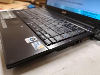 Acer TravelMate 8371 Laptop Computer