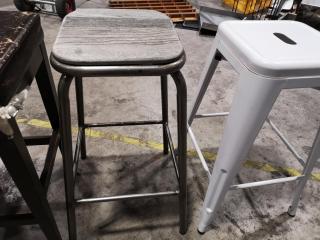 4x Assorted Bar Stools