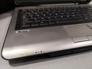 Toshiba Tecra A6 Laptop Computer w/ Case